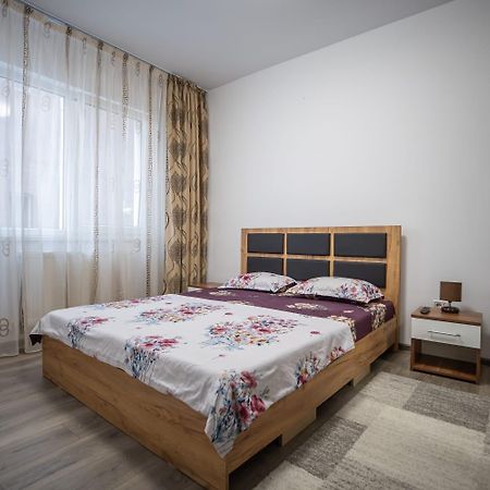 Apartament Alexandra Navodari Exterior photo